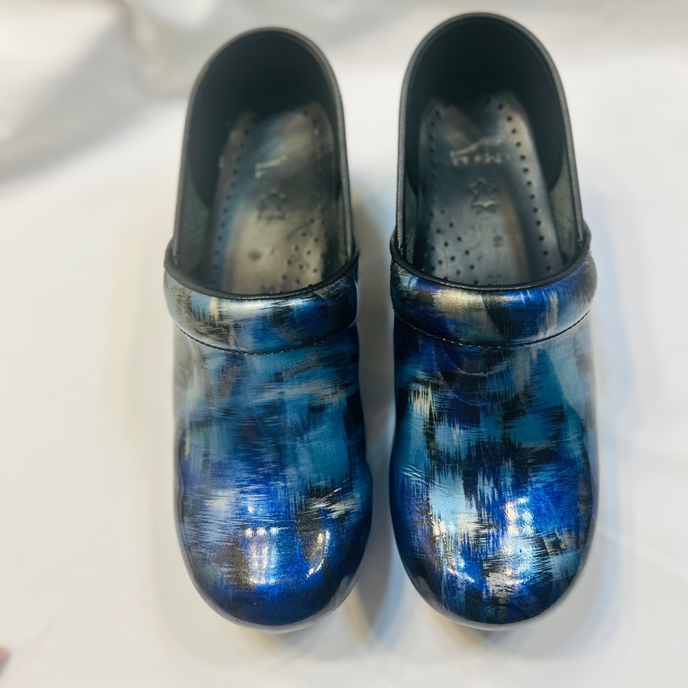 Dansko Patent Leather Professional Clogs